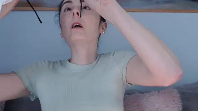 cleophee online show from April 2026 05:41:01 AM