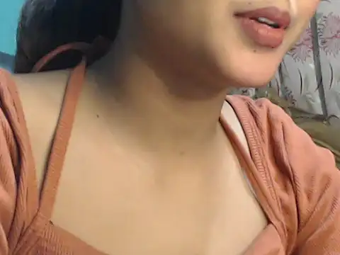 Snapshot of NancyRuvi chatting on January 2025 02:51:01 PM NancyRuvi online show from January 2025 02:51:01 PM