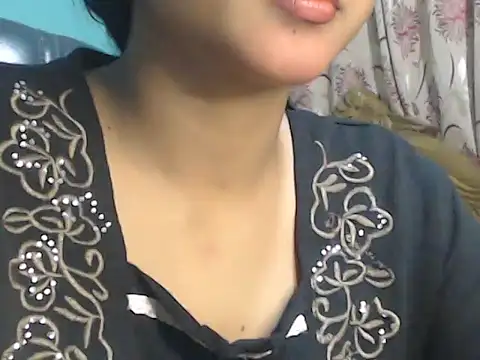 Snapshot of NancyRuvi chatting on January 2025 03:32:01 PM NancyRuvi online show from January 2025 03:32:01 PM