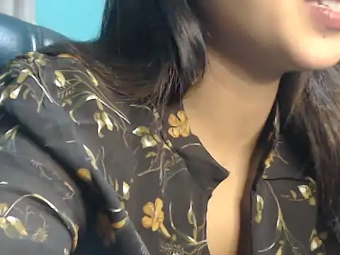 Snapshot of NancyRuvi chatting on January 2025 08:26:01 PM NancyRuvi online show from January 2025 08:26:01 PM