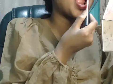 Snapshot of NancyRuvi chatting on February 2025 03:56:02 PM NancyRuvi online show from February 2025 03:56:02 PM