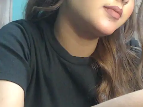 Snapshot of NancyRuvi chatting on November 2025 04:44:01 PM NancyRuvi online show from November 2025 04:44:01 PM