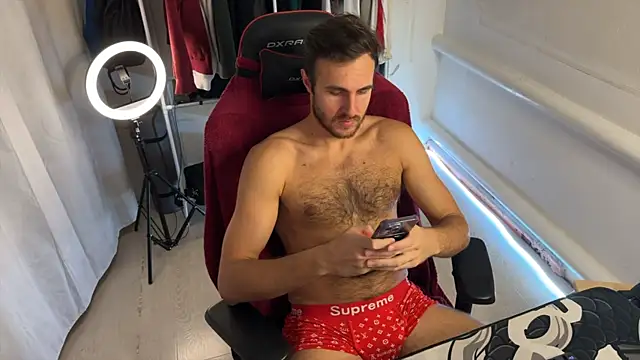 Raamoss online show from October 2025 07:34:01 PM