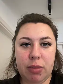 Sara Slow online show from July 2026 04:22:01 PM