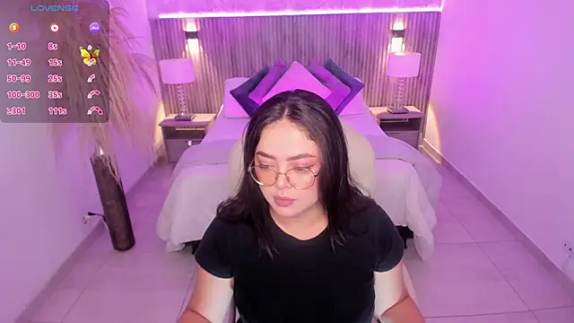 emmy walker online show from October 2025 10:59:02 AM