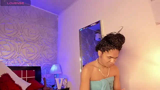 Snapshot of vennus1_ chatting on January 2025 01:27:01 PM vennus1 online show from January 2025 01:27:01 PM