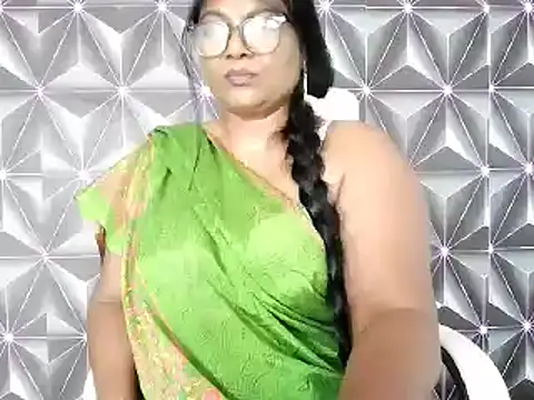 Snapshot of IndianDelia chatting on January 2026 06:40:01 AM IndianDelia online show from January 2026 06:40:01 AM