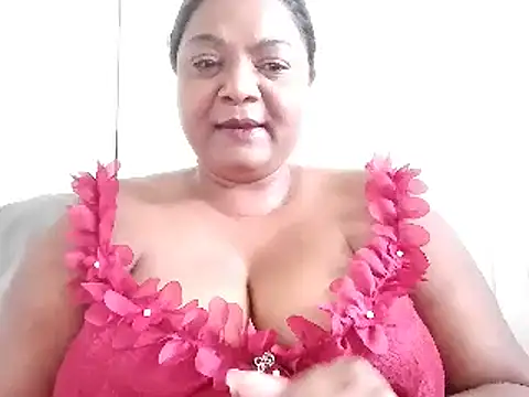 Snapshot of IndianDelia chatting on February 2026 05:04:01 AM IndianDelia online show from February 2026 05:04:01 AM