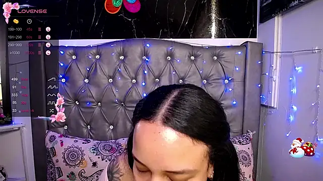 LAILAGUMMY online show from December 2024 04:32:01 PM