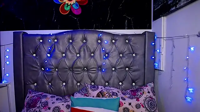 LAILAGUMMY online show from February 2025 11:28:01 AM