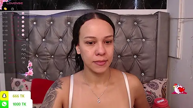 LAILAGUMMY online show from July 2026 02:41:02 PM