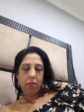 Mahi4luv online show from December 2024 10:06:01 PM