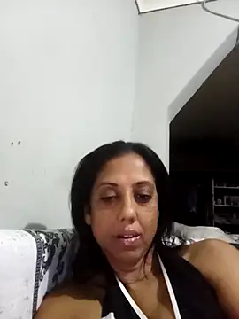 Snapshot of Mahi4luv chatting on April 2026 10:32:01 PM Mahi4luv online show from April 2026 10:32:01 PM