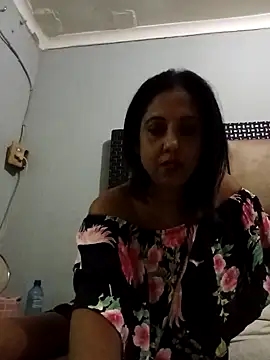 Snapshot of Mahi4luv chatting on April 2026 07:44:01 PM Mahi4luv online show from April 2026 07:44:01 PM