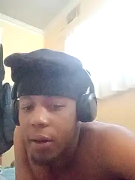 Snapshot of Lilsavvy chatting on November 2025 04:18:01 PM Lilsavvy online show from November 2025 04:18:01 PM