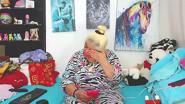 estrellita fugaz16x online show from January 2025 02:37:02 AM