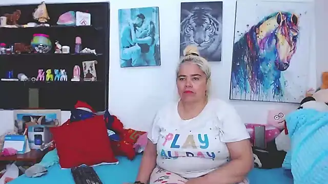 estrellita fugaz16x online show from January 2025 03:41:01 AM