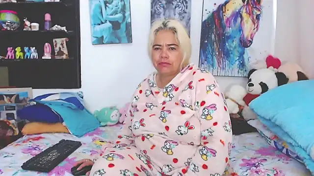 estrellita fugaz16x online show from February 2025 12:46:02 PM