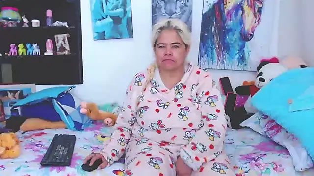 estrellita fugaz16x online show from February 2025 11:31:01 AM