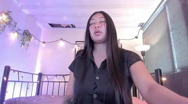 Snapshot of Pocahontas_power chatting on February 2025 04:48:02 PM Pocahontas power online show from February 2025 04:48:02 PM