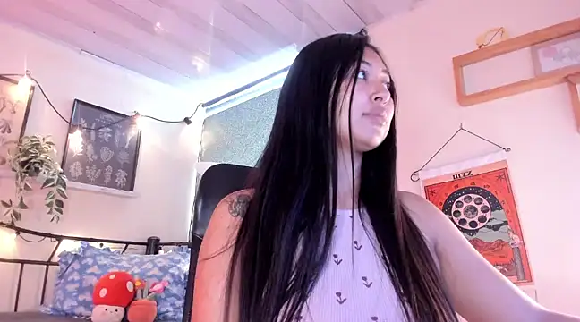 Snapshot of Pocahontas_power chatting on March 2025 08:06:02 PM Pocahontas power online show from March 2025 08:06:02 PM