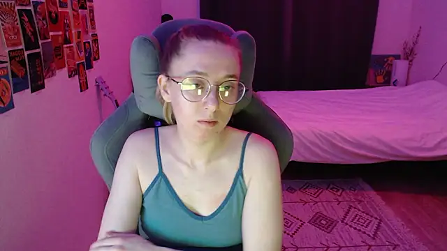 Snapshot of AnabelFrel chatting on March 2026 12:27:02 AM AnabelFrel online show from March 2026 12:27:02 AM