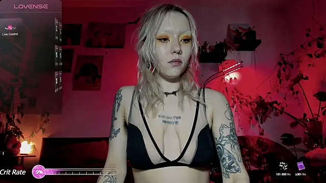 olivecum online show from March 2025 01:51:01 PM