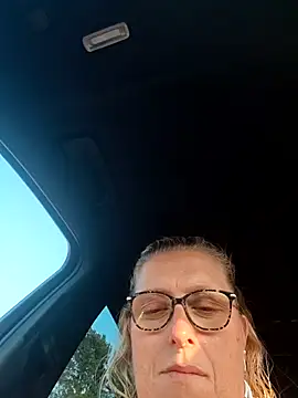 winniess40 online show from July 2026 06:34:02 PM