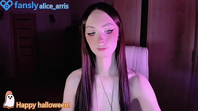 Alice  Aris online show from October 2025 05:25:01 PM