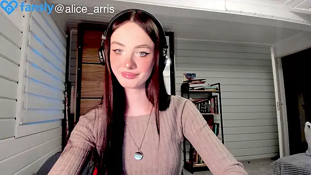 Alice  Aris online show from February 2026 03:11:02 PM