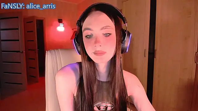 Alice  Aris online show from May 2026 05:43:02 PM