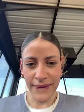 alana15 online show from October 2025 09:22:01 PM