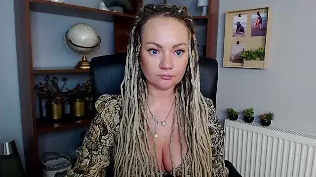 Snapshot of KayaMagic chatting on December 2024 05:21:01 PM KayaMagic online show from December 2024 05:21:01 PM