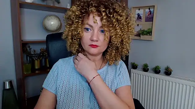 Snapshot of KayaMagic chatting on March 2025 05:35:02 PM KayaMagic online show from March 2025 05:35:02 PM