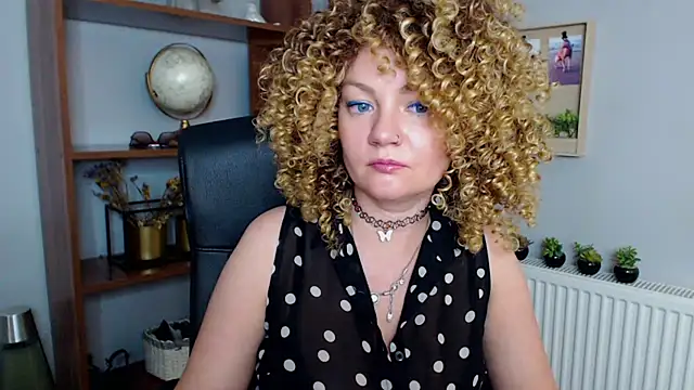 Snapshot of KayaMagic chatting on March 2025 03:25:02 PM KayaMagic online show from March 2025 03:25:02 PM