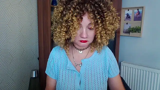 Snapshot of KayaMagic chatting on October 2025 04:51:02 PM KayaMagic online show from October 2025 04:51:02 PM