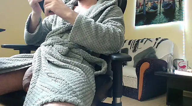 Snapshot of marioslim chatting on February 2025 07:01:02 AM marioslim online show from February 2025 07:01:02 AM