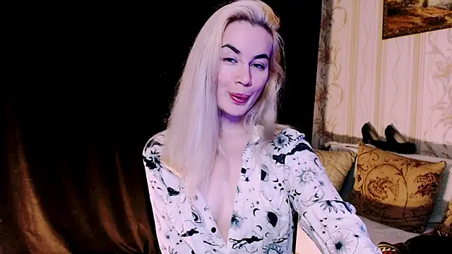 Snapshot of xxxcharismaaa chatting on November 2025 06:34:01 PM xxxcharismaaa online show from November 2025 06:34:01 PM