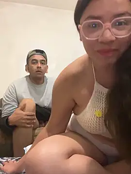 Vivi Kvsh online show from March 2026 12:05:01 PM