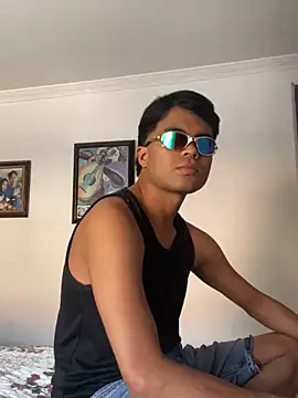 Snapshot of pinedasex777 chatting on February 2025 07:42:01 PM pinedasex777 online show from February 2025 07:42:01 PM