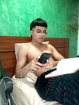 Snapshot of pinedasex777 chatting on October 2025 11:31:01 AM pinedasex777 online show from October 2025 11:31:01 AM