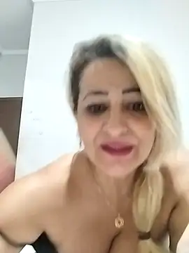 vivifernades online show from February 2025 05:57:01 PM