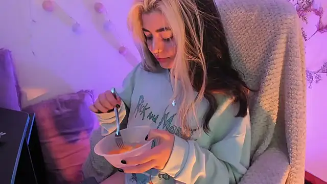 Snapshot of Sammysammy_ chatting on December 2024 01:30:01 AM Sammysammy  online show from December 2024 01:30:01 AM