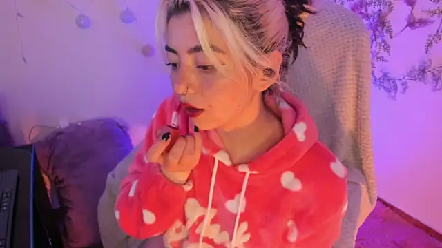 Snapshot of Sammysammy_ chatting on February 2025 01:13:01 AM Sammysammy  online show from February 2025 01:13:01 AM