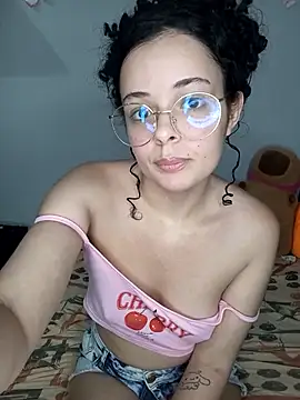 Snapshot of NinaSweet2 chatting on March 2026 04:27:02 AM NinaSweet2 online show from March 2026 04:27:02 AM