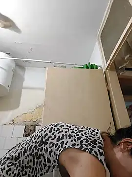 JoLeNe27 online show from October 2025 05:53:02 AM