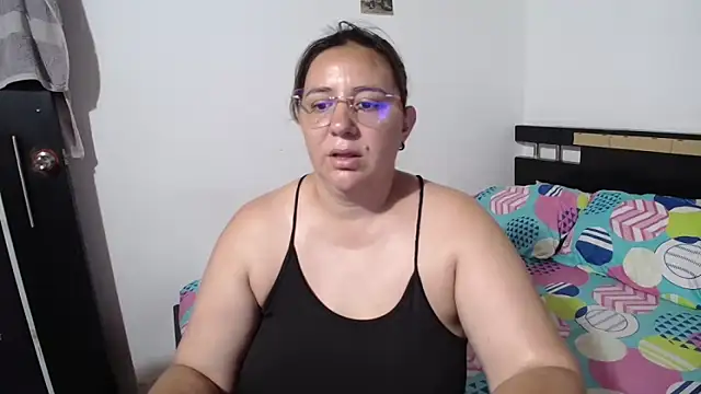 Snapshot of sexxy_ticki chatting on September 2025 09:51:01 PM sexxy ticki online show from September 2025 09:51:01 PM