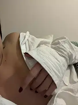 Snapshot of Lolybarbie chatting on December 2024 06:37:02 PM Lolybarbie online show from December 2024 06:37:02 PM