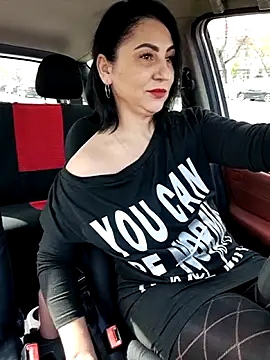 Snapshot of charrlote_love chatting on April 2026 01:00:02 PM charrlote love online show from April 2026 01:00:02 PM