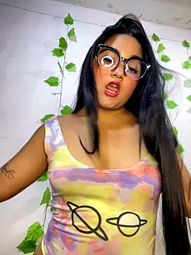 Snapshot of shayna_all chatting on January 2026 07:05:02 PM shayna all online show from January 2026 07:05:02 PM